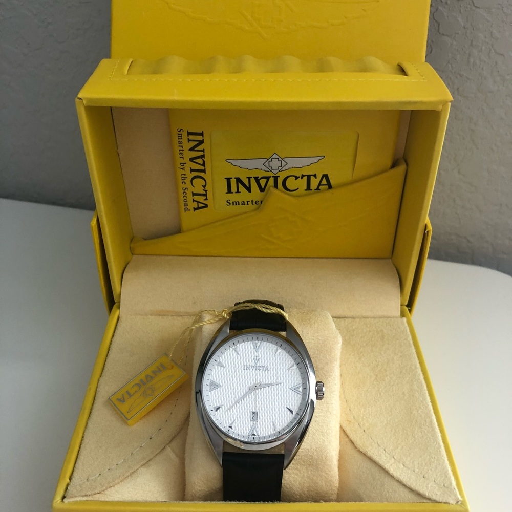 BRAND NEW Mens Invicta Dress Watch